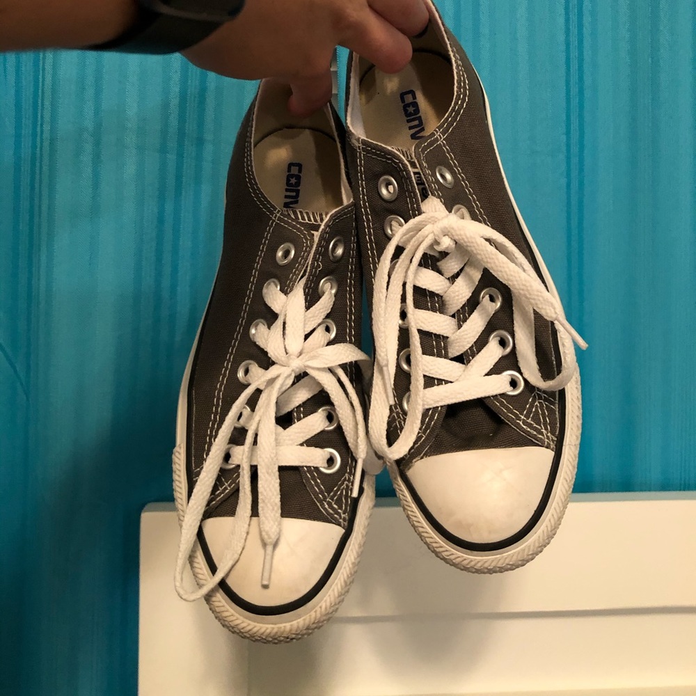 Grey converse